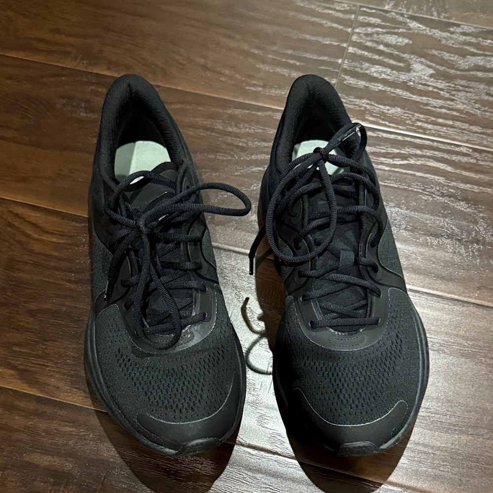 Lululemon women sneakers